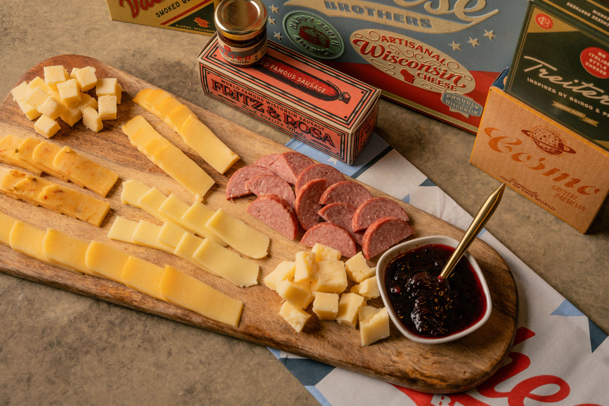 Retro Americana Cheese Gift Tin (+ Bonus 20-Year-Aged Cheddar)