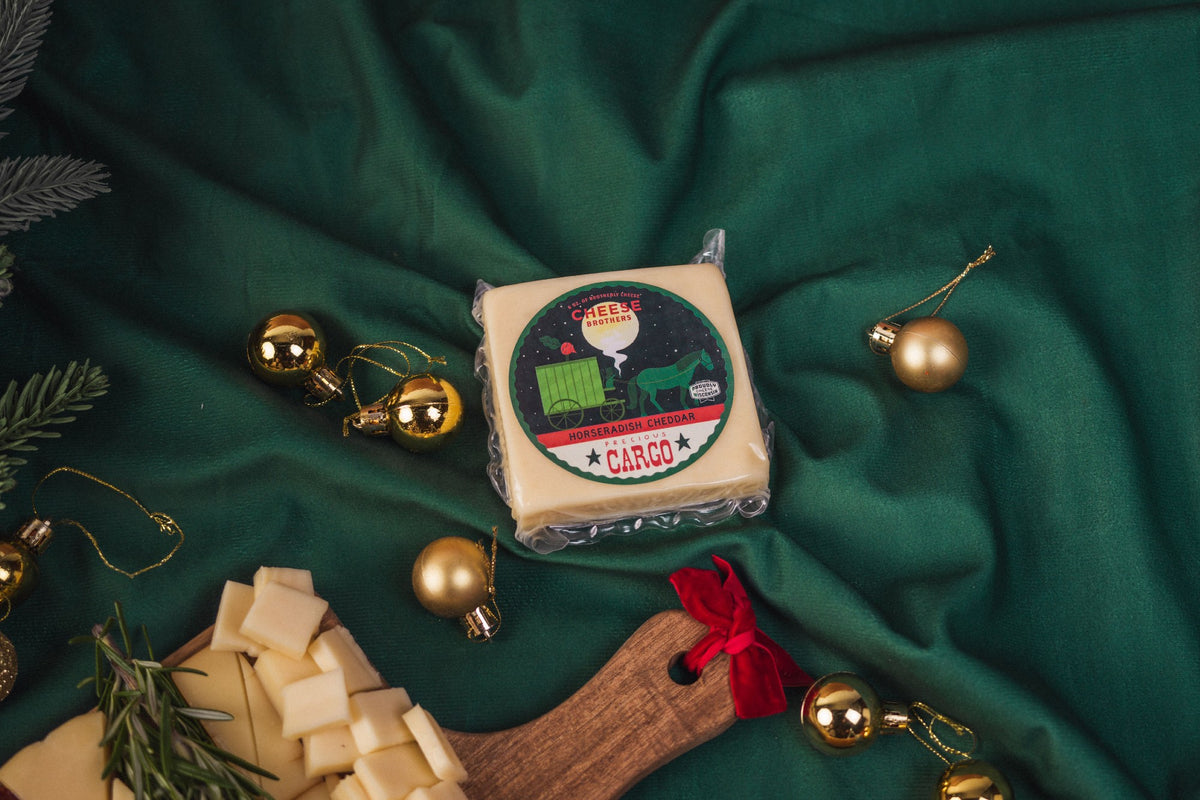 Deluxe &quot;Best Gifts Are Cheesy&quot; Holiday Gift Pack